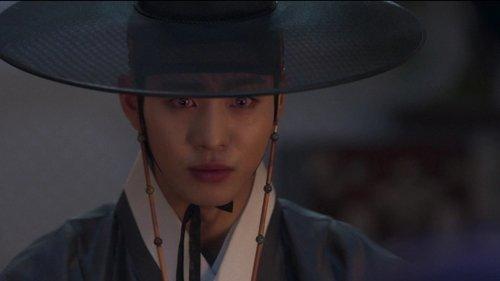 Lovers of the Red Sky Season 1 Episode 8 - The Burned King's Portrait