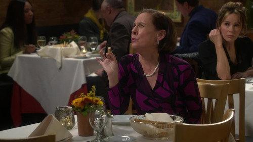 The Conners Season 2 Episode 14 - Bad Dads and Grads