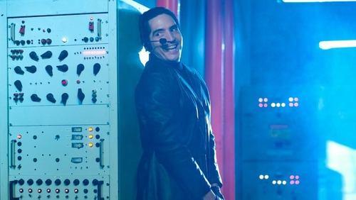 MacGyver Season 5 Episode 10 - Diamond + Quake + Carbon + Comms + Tower