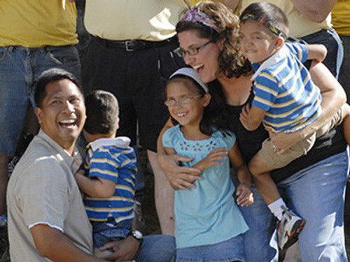 Extreme Makeover: Home Edition Season 6 Episode 7 - The Martirez & Malek Families