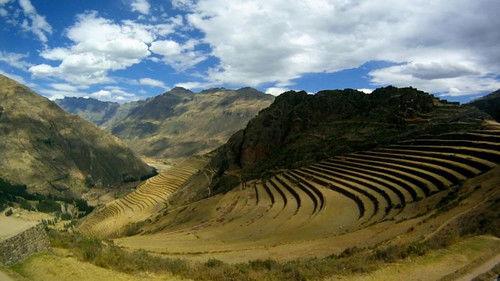 What on Earth? Season 3 Episode 15 - Lost Empire Of The Amazon