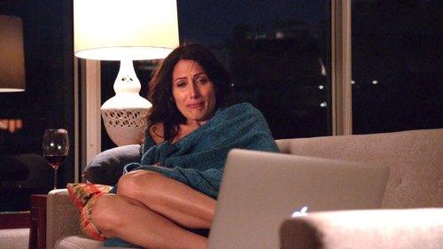 Girlfriends' Guide to Divorce Season 1 Episode 3 - Rule #47: Always Take Advantage of "Me" Time
