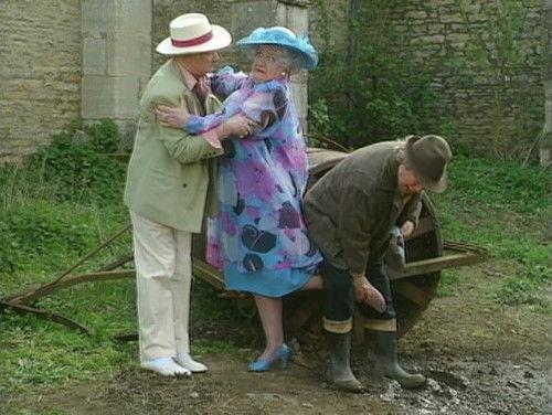 Grace & Favour Season 1 Episode 1 - Arrival