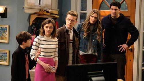 Outmatched Season 1 Episode 5 - Dating