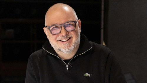 Dans les médias Season 5 Episode 16 - Episode 16