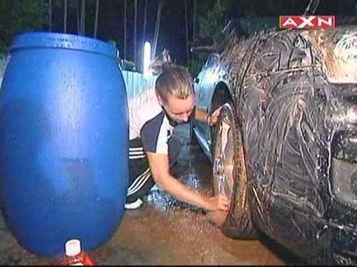 The Amazing Race Asia Season 1 Episode 7 - Don't Stand There Doing Nothing!