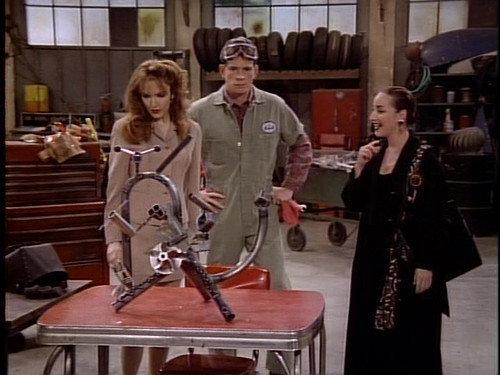 Wings Season 6 Episode 20 - Portrait of the Con Artist as a Young Man