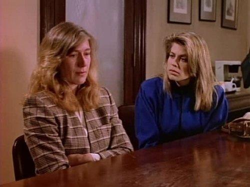 Beauty and the Beast Season 2 Episode 17 - Trial