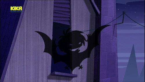 School for Little Vampires Season 1 Episode 8 - Shadow Play