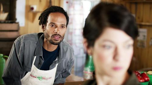 Contre-offre Season 1 Episode 9 - Episode 9