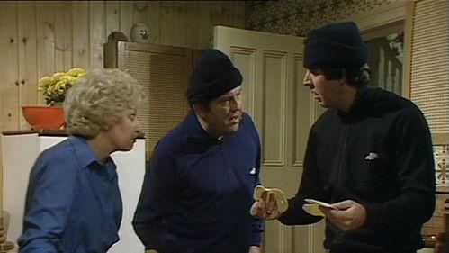 Terry and June Season 3 Episode 1 - The Lawnmower