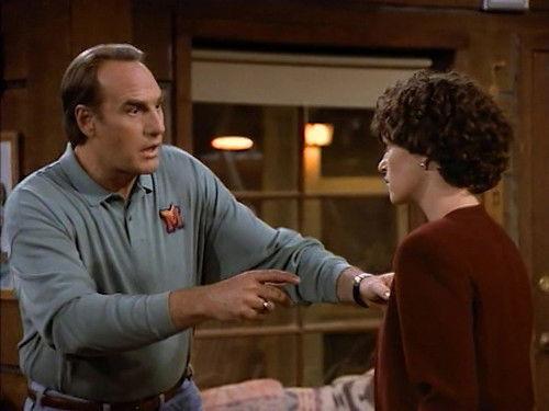 Coach Season 6 Episode 5 - If She Can Make It There...