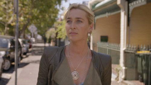 Offspring Season 5 Episode 11 - Love, Pain and the Whole Damn Thing