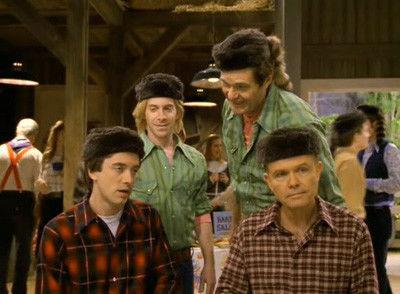 That '70s Show Season 5 Episode 17 - The Battle of Evermore