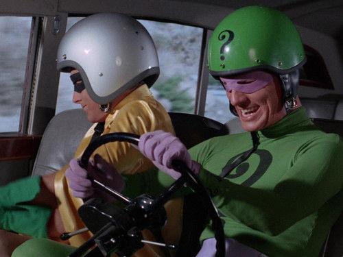 Batman Season 1 Episode 2 - Smack in the Middle