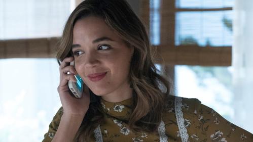 Famous in Love Season 2 Episode 3 - Totes on a Scandal