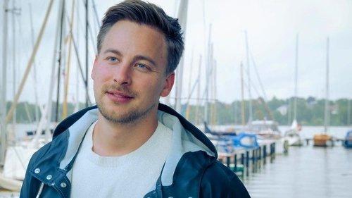 undefined Season 3 Episode 11 - Love Boat