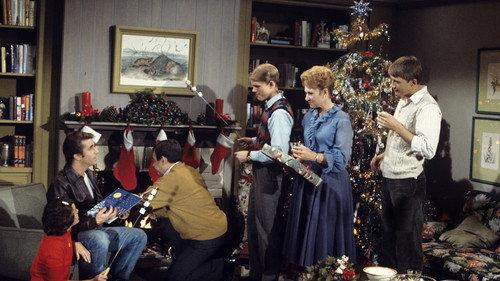 Happy Days Season 2 Episode 11 - Guess Who's Coming to Christmas