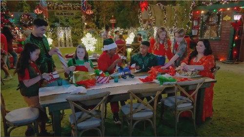 BUNK'D: Learning the Ropes Season 7 Episode 12 - Friends in Snow Places