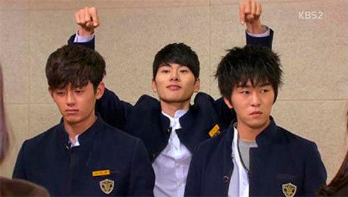 School 2013 Season 1 Episode 14 - Episode 14