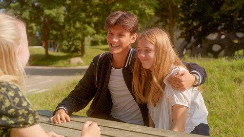 Klassen Season 18 Episode 17 - Flirt or cousin?