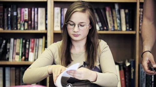 Web of Lies Season 1 Episode 2 - Age, Sex, Location