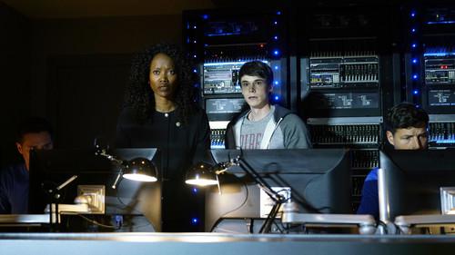 Beyond Season 1 Episode 10 - Into the Light