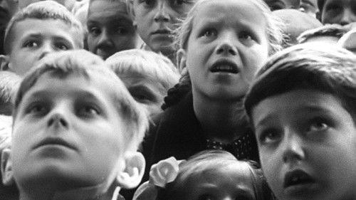 1942, un monde en guerre Season 1 Episode 2 - Episode 2