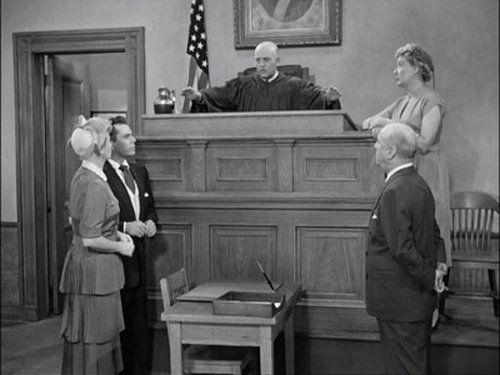 I Love Lucy Season 2 Episode 7 - The Courtroom