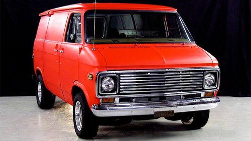 Hot Rod Garage Season 2 Episode 7 - 1974 Chevy Van: Body Repair and Quick Paint!