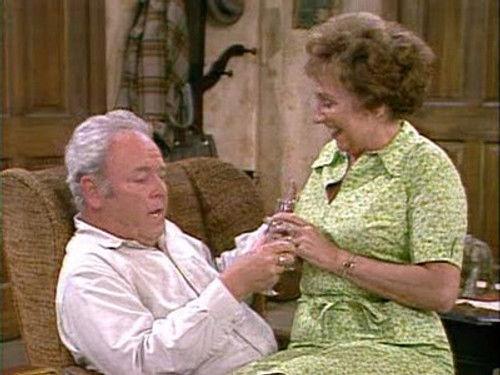 All in the Family Season 7 Episode 1 - Archie's Brief Encounter (1)