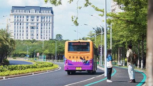 Reset Season 1 Episode 1 - The Explosion of Bus No. 45