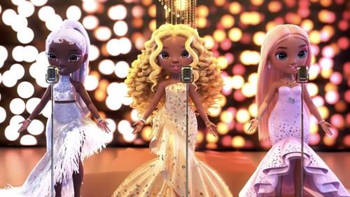 Rainbow High Season 3 Episode 13 - …Now On with the Show!