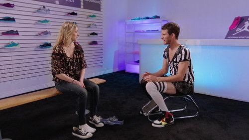 Tosh.0 Season 7 Episode 10 - Girl Dunks