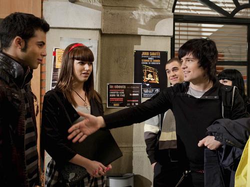 Physics or Chemistry Season 5 Episode 1 - La fiesta