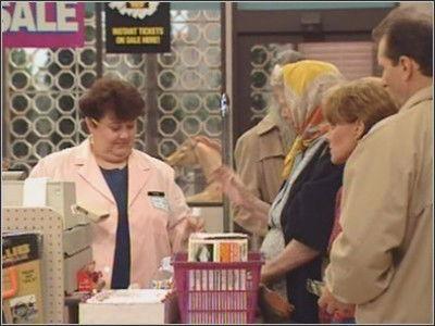 Married... with Children Season 8 Episode 24 - Assault and Batteries