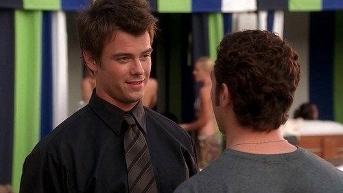 Las Vegas Season 1 Episode 7 - Pros and Cons
