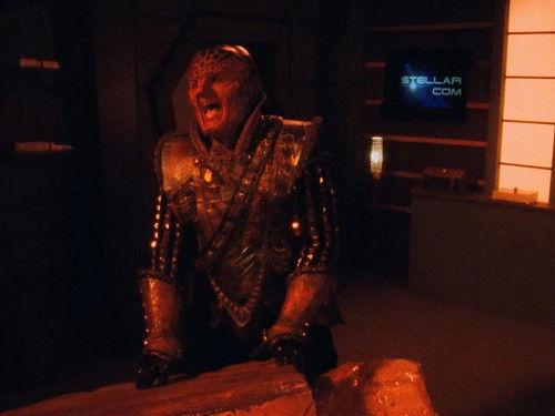 Babylon 5 Season 2 Episode 9 - The Coming of Shadows