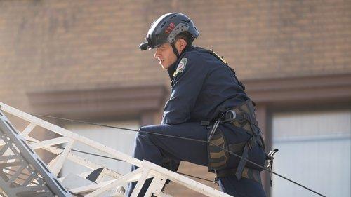 9-1-1 Season 8 Episode 7 - Hotshots