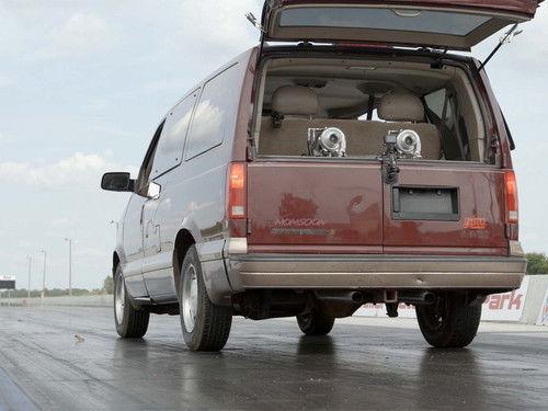 Faster with Finnegan Season 3 Episode 8 - Minivan Drags: Meet the Momsoon