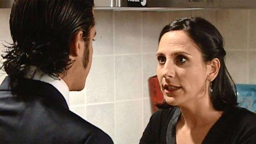 undefined Season 1 Episode 7 - Un reencuentro, un desalojo y un torneo de pádel