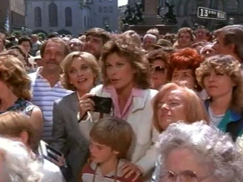 Scarecrow and Mrs. King Season 2 Episode 2 - The Times They Are a Changin'