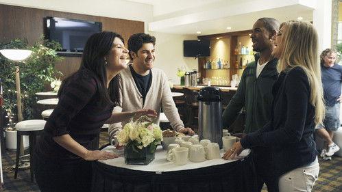 Happy Endings Season 1 Episode 12 - The Shershow Redemption