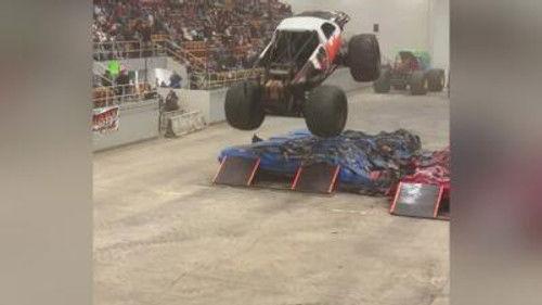 Customer Wars Season 4 Episode 6 - Retail Rampage