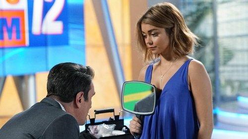Modern Family Season 8 Episode 4 - Weathering Heights