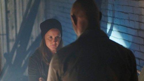 19-2 Season 3 Episode 2 - Rescue