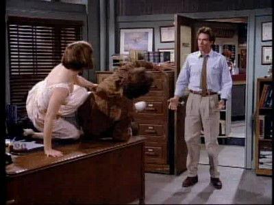 Wings Season 3 Episode 4 - I Ain't Got No Bunny