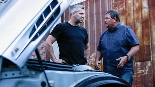 Wheeler Dealers Season 20 Episode 4 - Send in the Clown Shoe