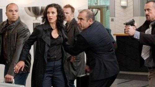 Human Target Season 2 Episode 1 - Ilsa Pucci