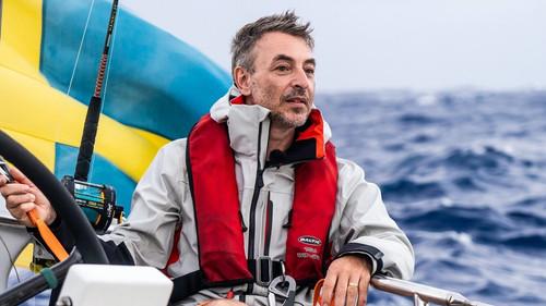Över Atlanten Season 2 Episode 5 - A storm is on its way